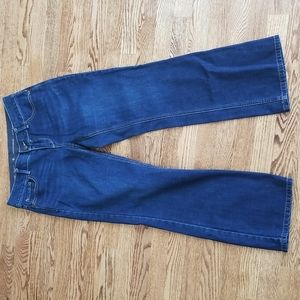 (8) Denver Hayes Curvy Fit Cotton Blend Denim Jeans